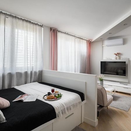 Air-Conditioned Premium Loft Warsaw Skyline Only 900 M To Central Station Dış mekan fotoğraf