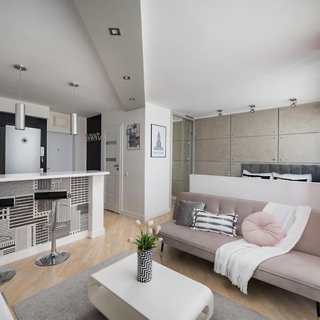 Air-Conditioned Premium Loft Warsaw Skyline Only 900 M To Central Station Dış mekan fotoğraf